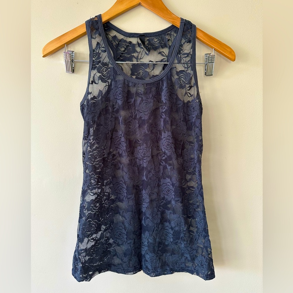 M.Fredric | Lace Floral Top, Size Medium ✨